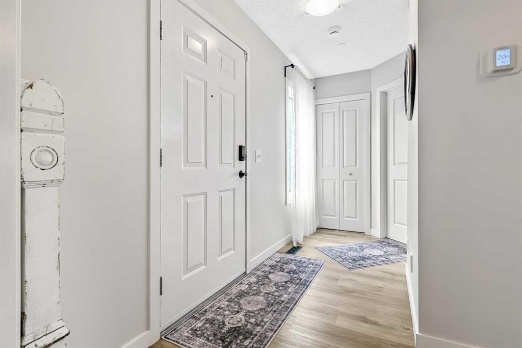 87 ELGIN Drive photo 2