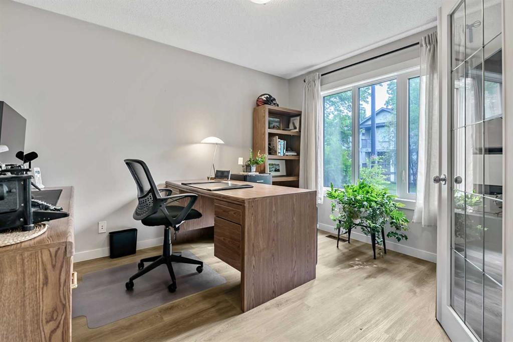 87 ELGIN Drive photo 4