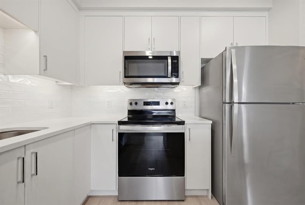 660 Shawnee Square SW #104 photo 5