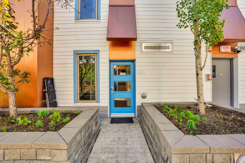 116 7A Street NE #201 photo 5