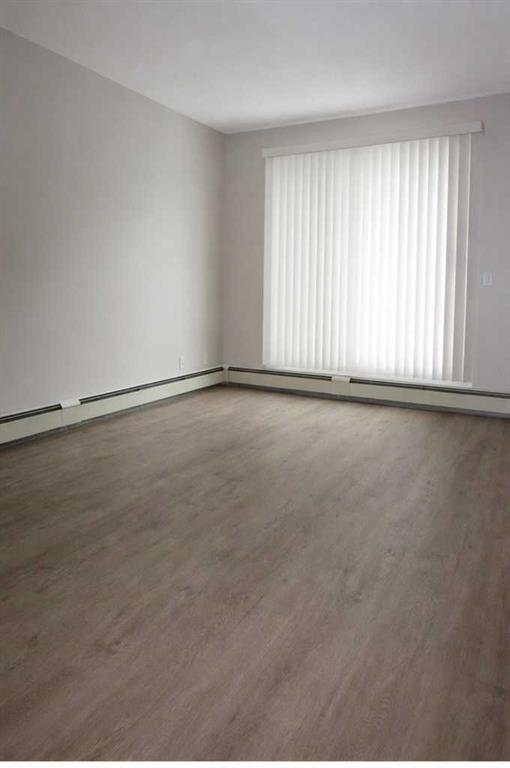 626 2 Avenue NE #304 photo 3