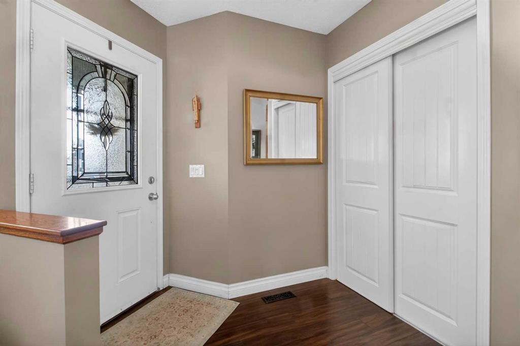 210 Douglas Ridge Place SE photo 3