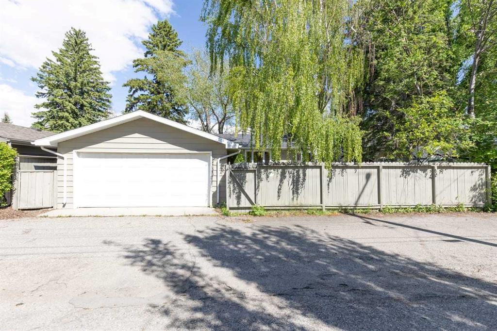 10731 Maplebend Drive SE photo 3