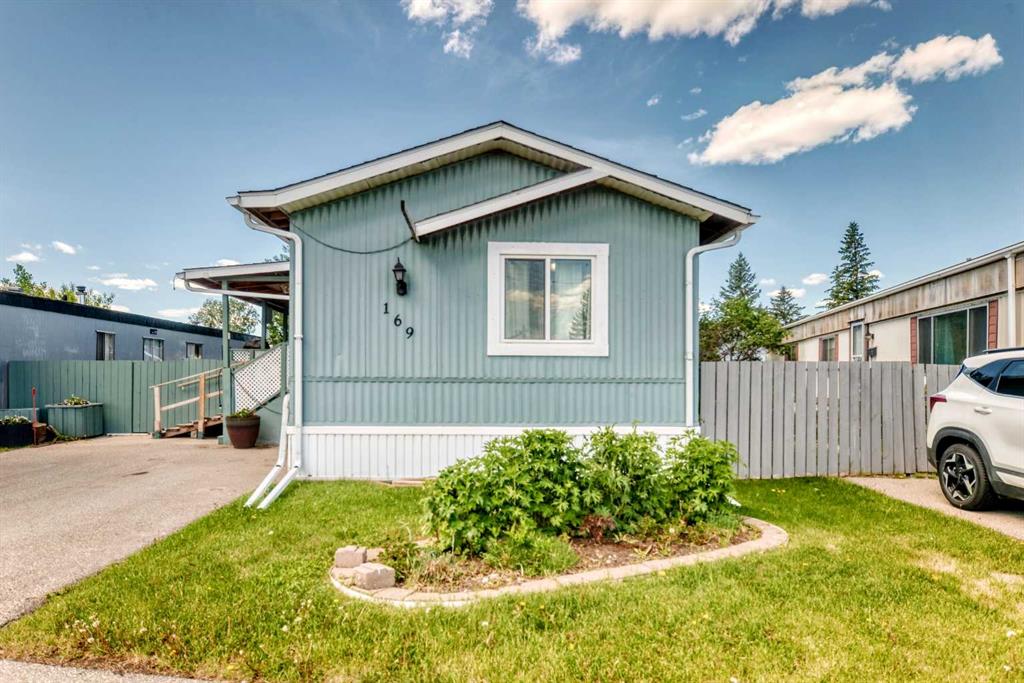 6724 17 Avenue SE #169 photo 2