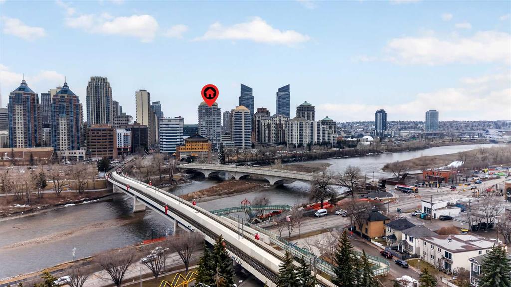 1025 5 Avenue SW #109 photo 2