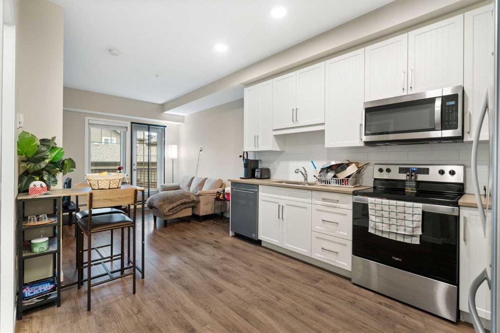30 Mahogany Mews SE #112 photo 5