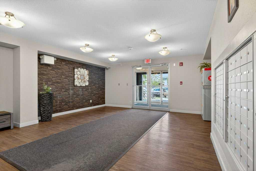 7210 80 Avenue NE #225 photo 2