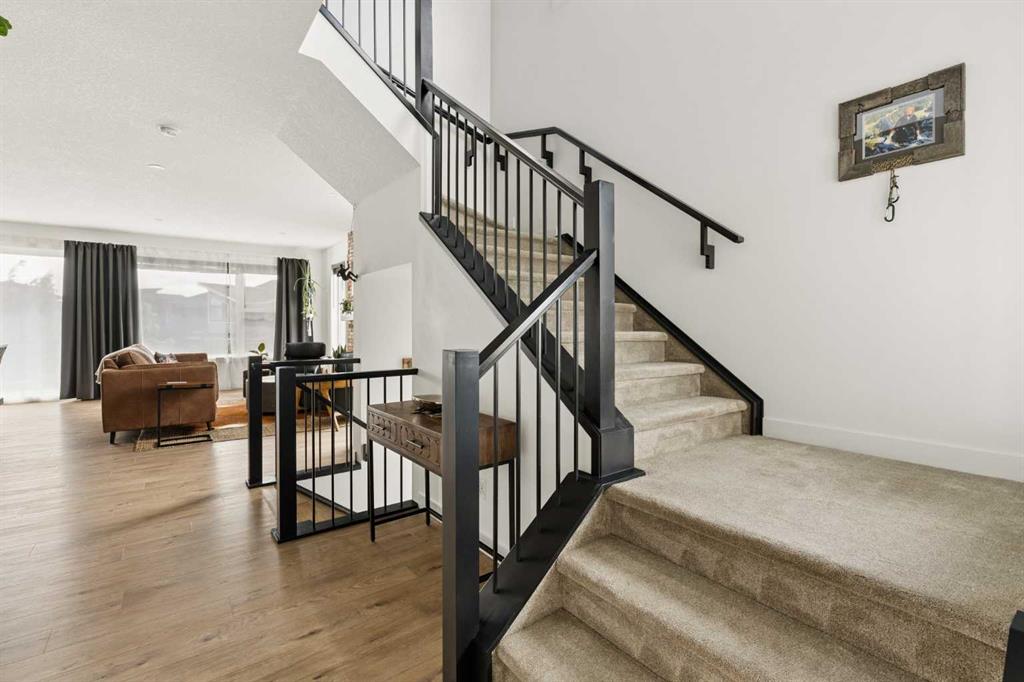 36 Rowley Rise NW photo 5