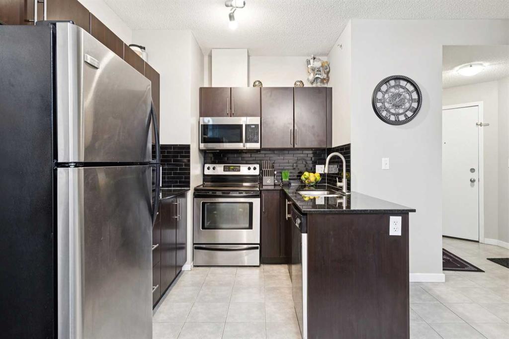 325 3 Street SE #807 photo 5