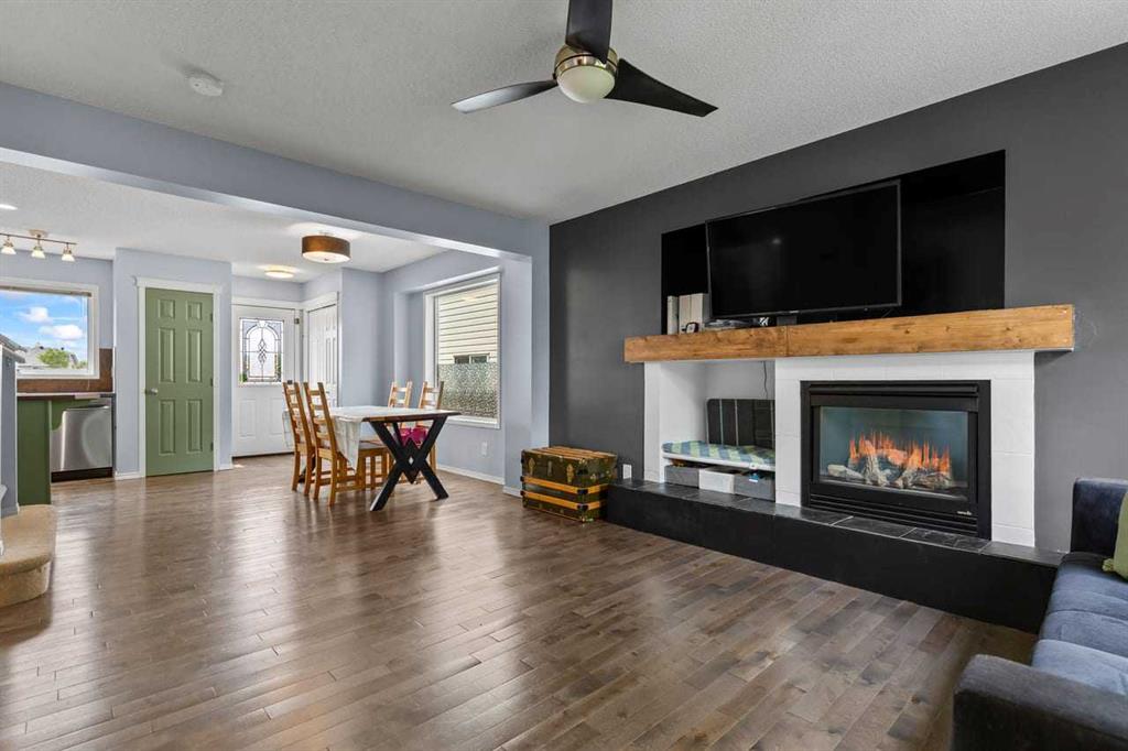 103 Copperfield Heights SE photo 3