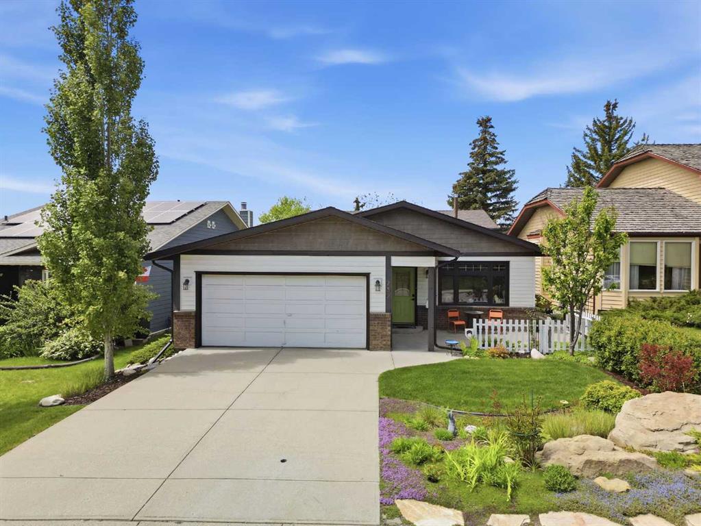 232 Hawkcliff Way NW photo 3