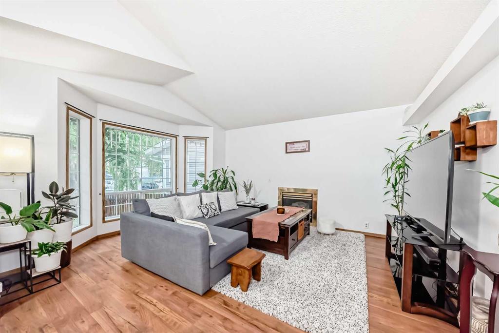 16 Martinridge Way photo 3