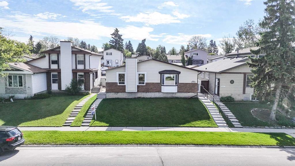 3206 51 Street SW photo 2
