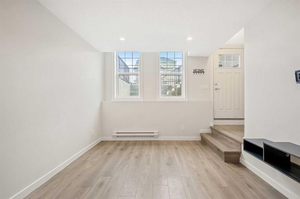 167 Cranbrook Square SE photo 4