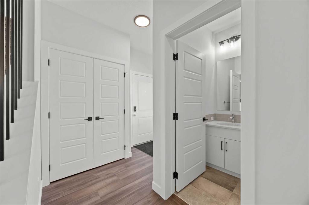 215 Sora Terrace SE photo 4