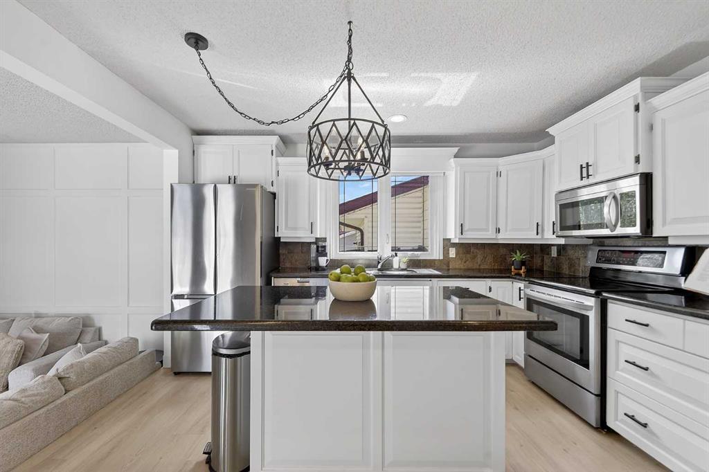 240 Canniff Place SW