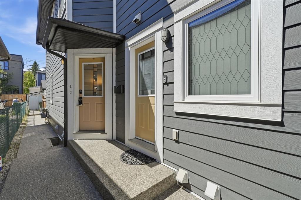 1925 35 Street SW #2 photo 2