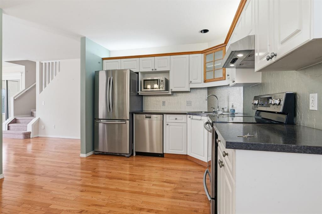 1925 35 Street SW #2 photo 5