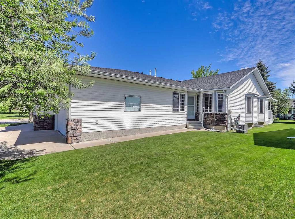 104 Riverside Place NW