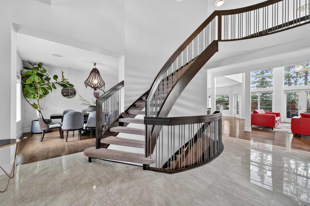 168 Posthill Drive SW photo 3
