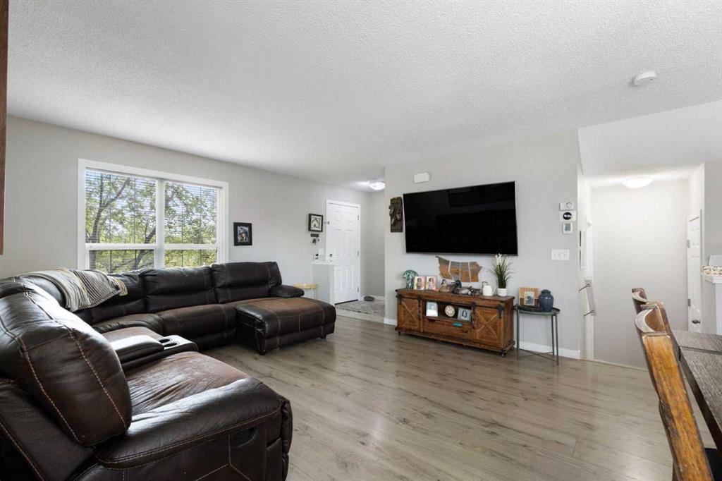 362 Legacy Village Way SE photo 3