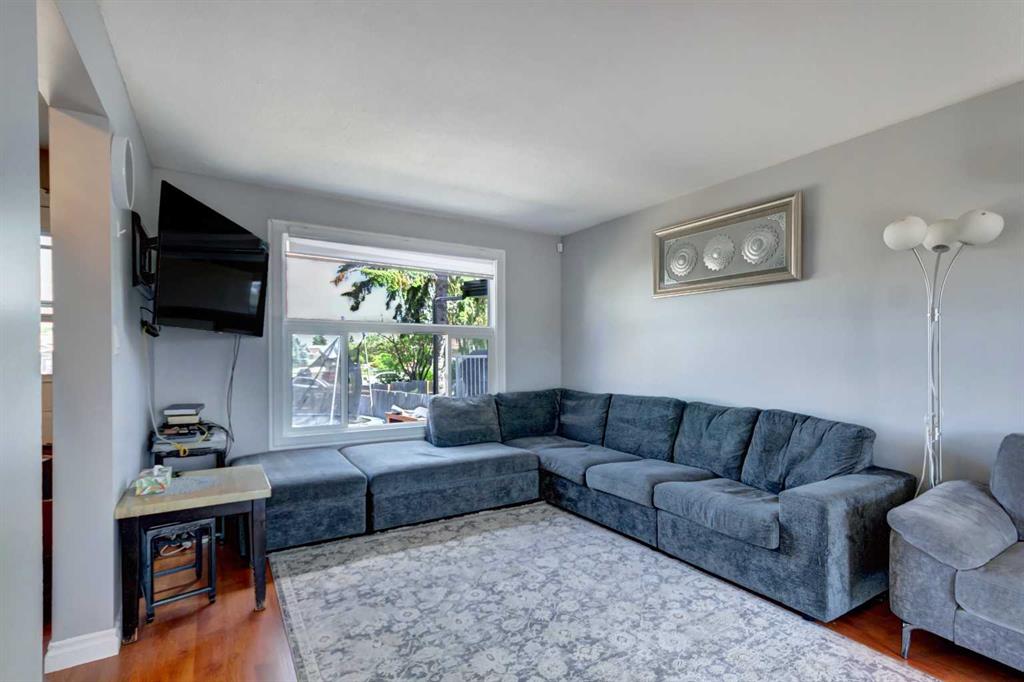 131 Dovertree Place SE photo 4