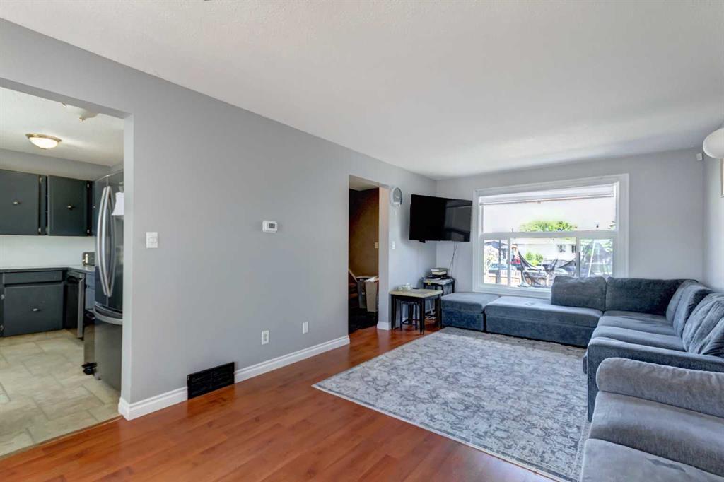 131 Dovertree Place SE photo 5