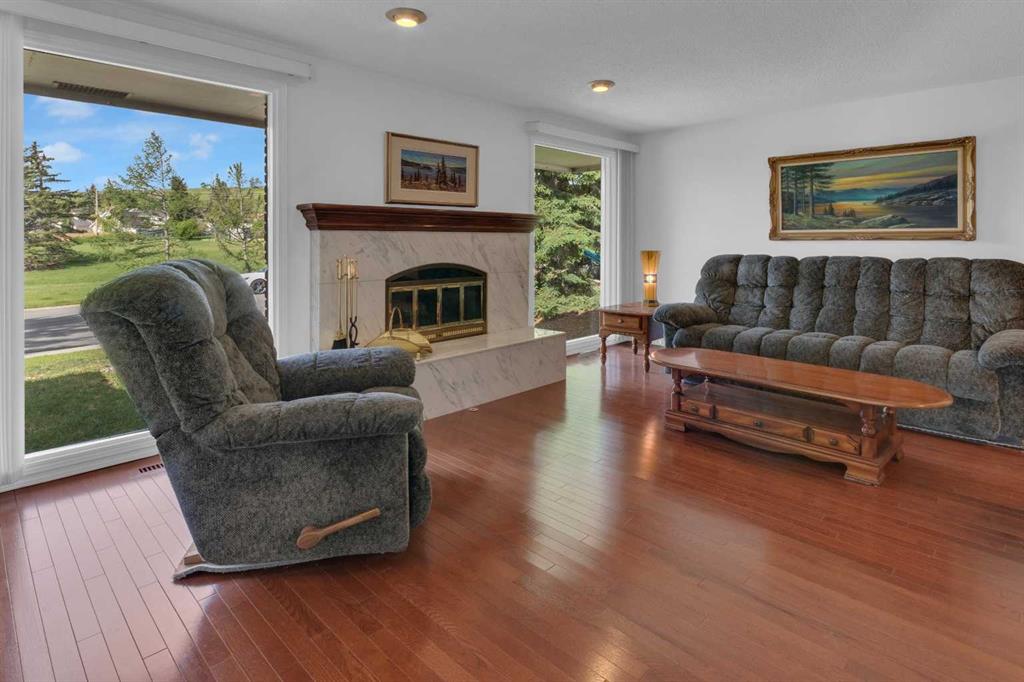 316 Norseman Road NW photo 3