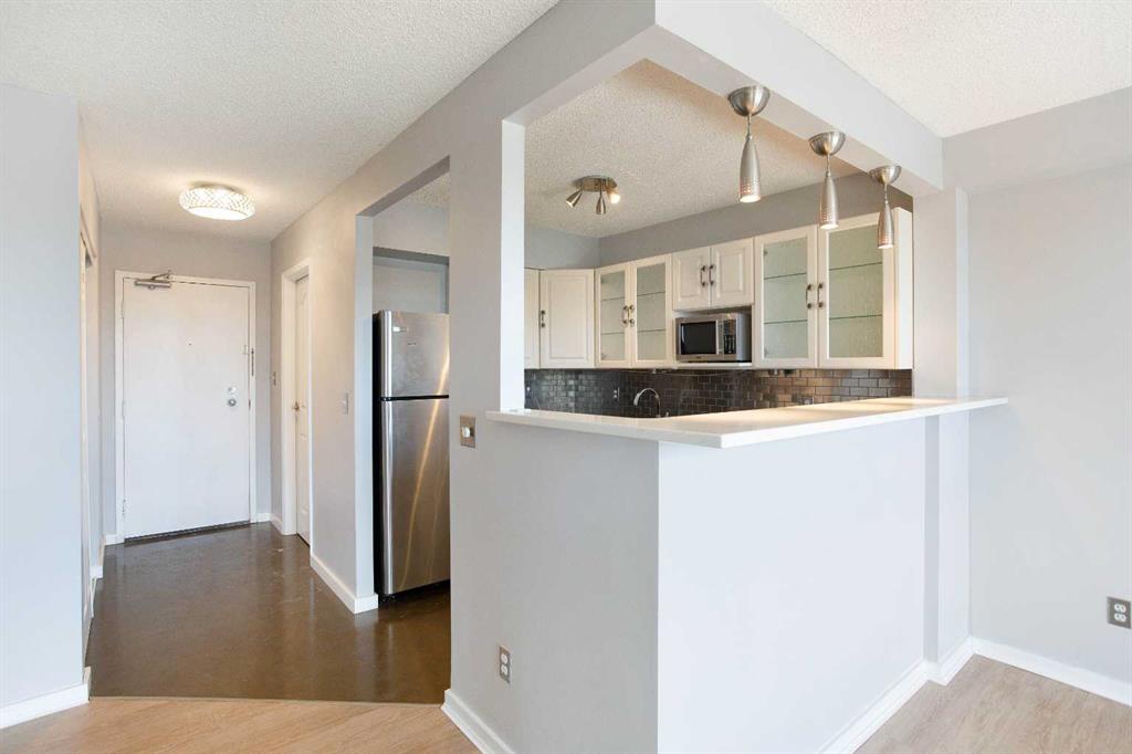1414 5 Street SW #803 photo 2
