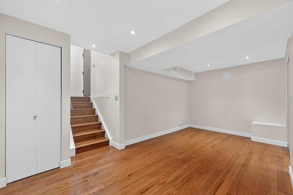 185 Woodridge Drive SW #1 photo 5