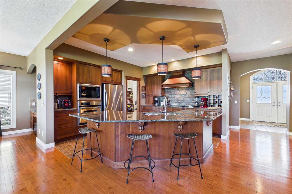 39 Tuscany Glen Place NW photo 5