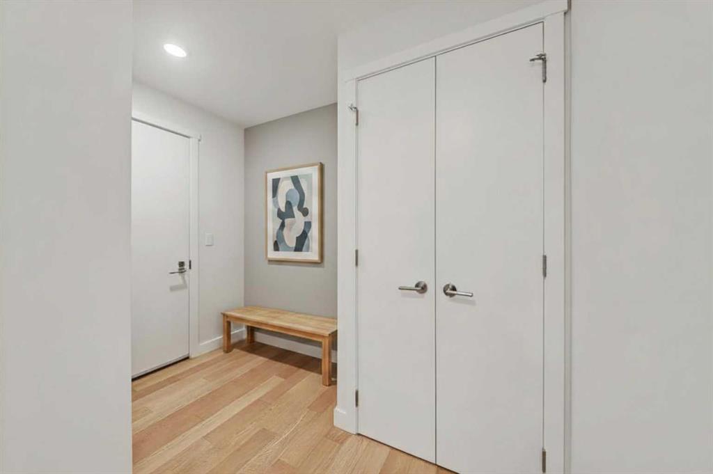 88 9 Street NE #211 photo 2