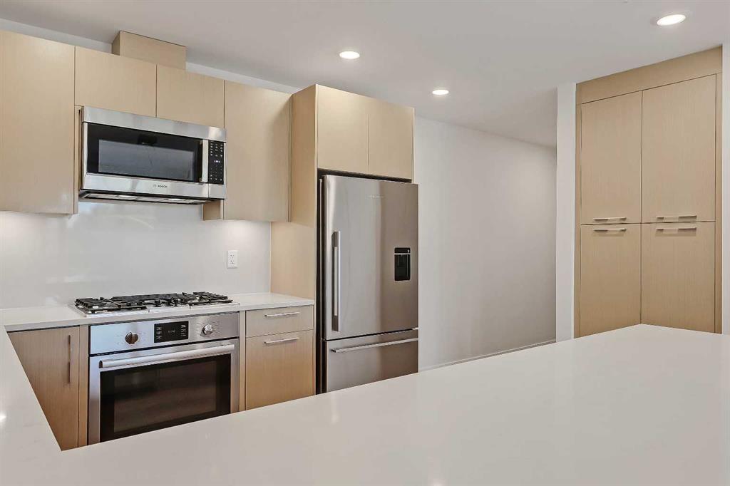 88 9 Street NE #211 photo 5