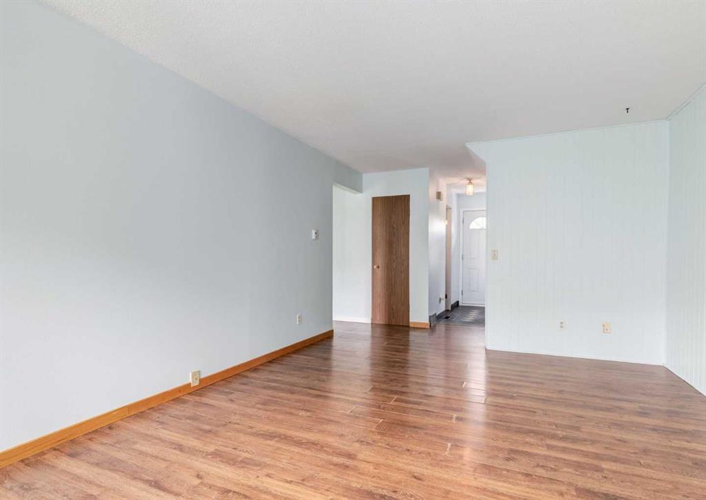 4550 47 Street SW #502 photo 5