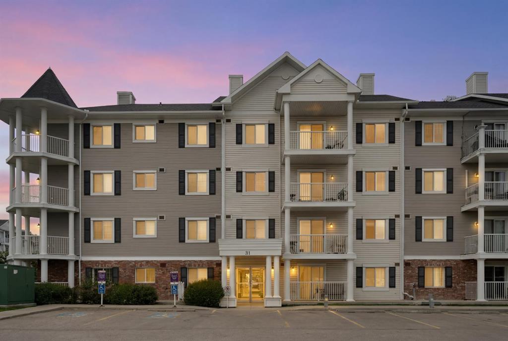 31 Country Village Manor NE #4314