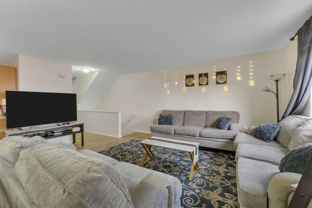 256 Taracove Place photo 5