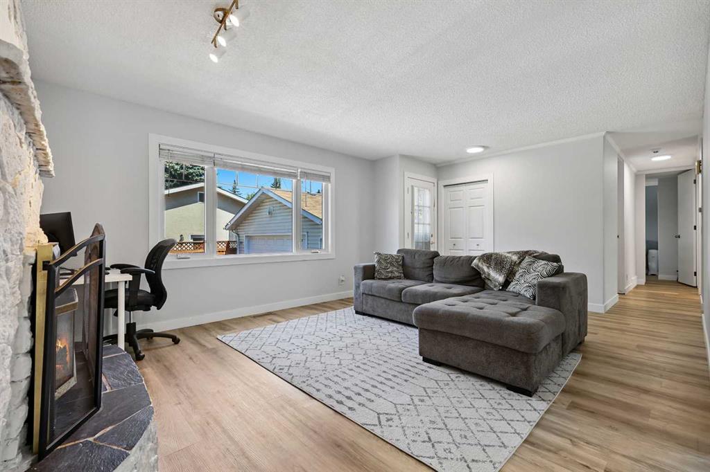 309 Olympia Drive SE photo 5
