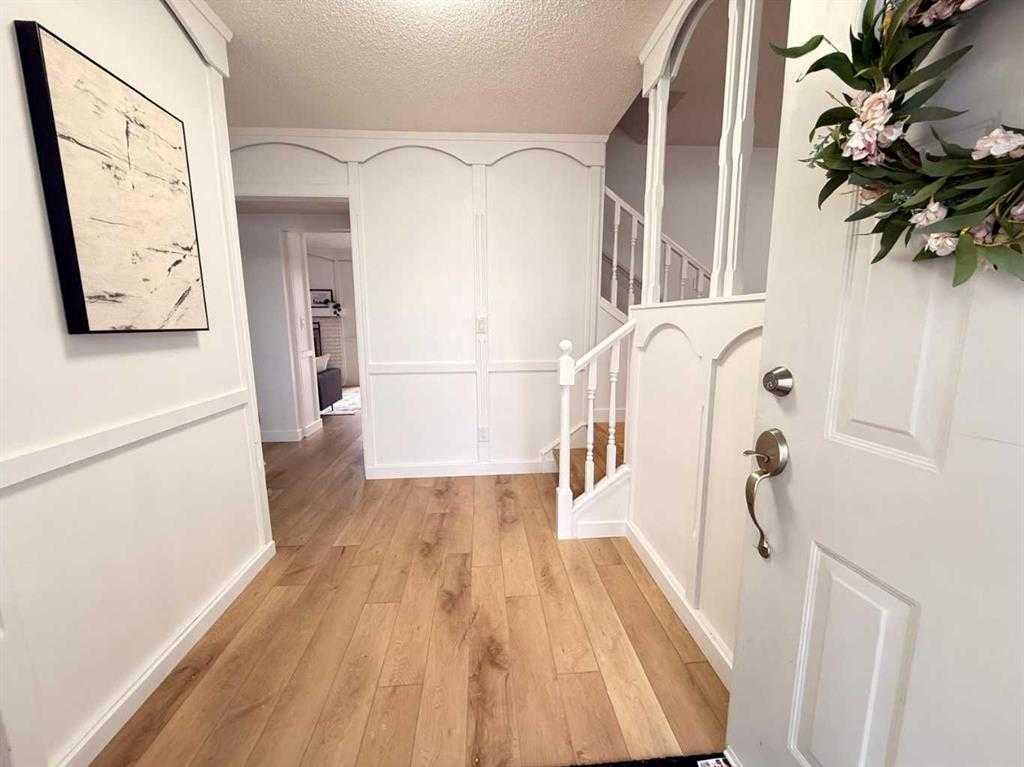5632 Dalhousie Drive NW photo 5