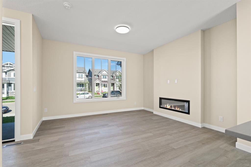 388 Sora Boulevard SE photo 2
