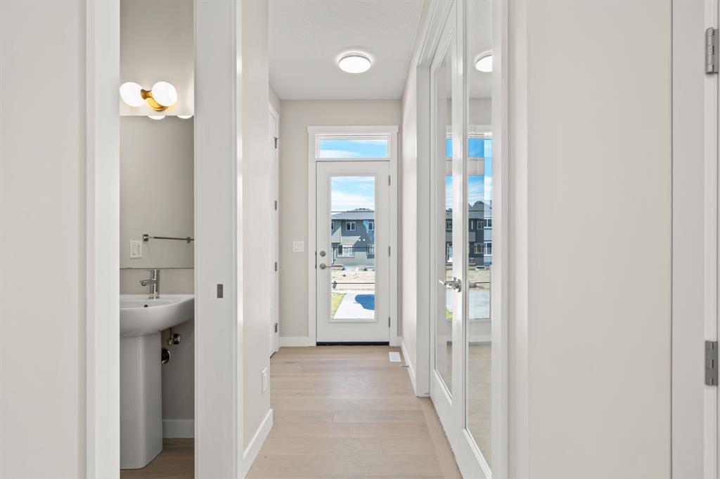 118 Sora Gardens SE photo 4