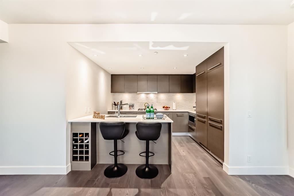 1025 5 Avenue SW #1004 photo 5