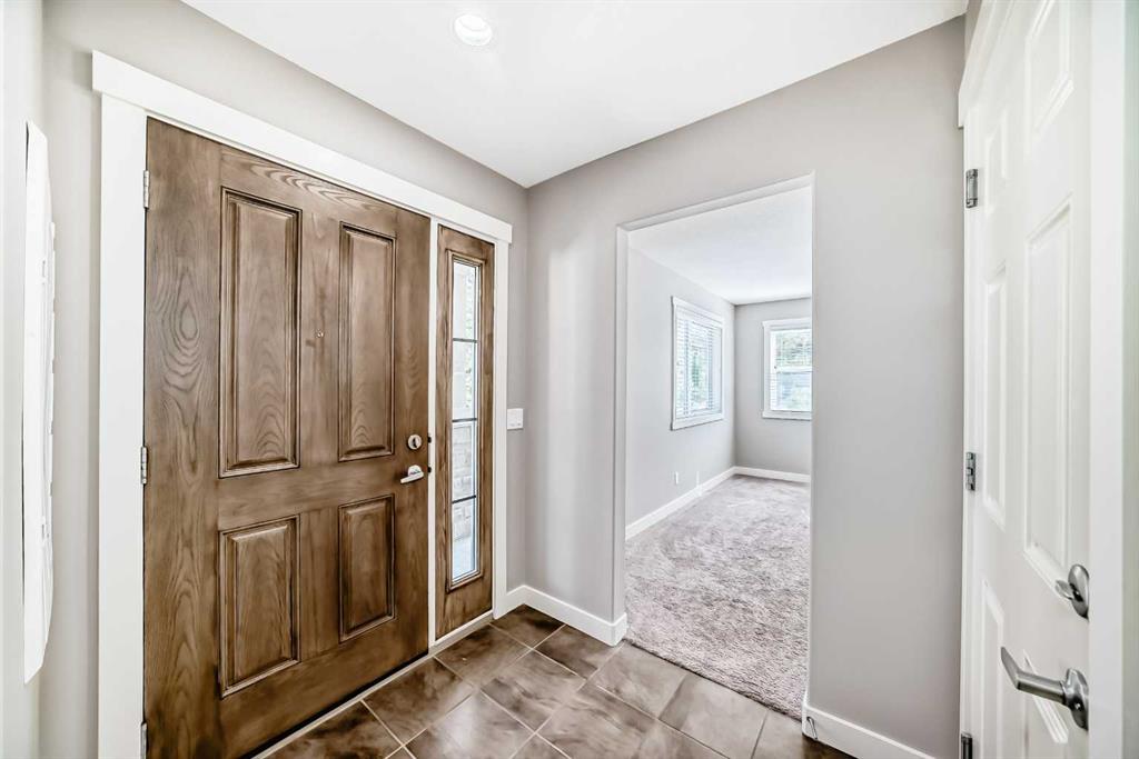 201 Evanston Manor NW photo 5