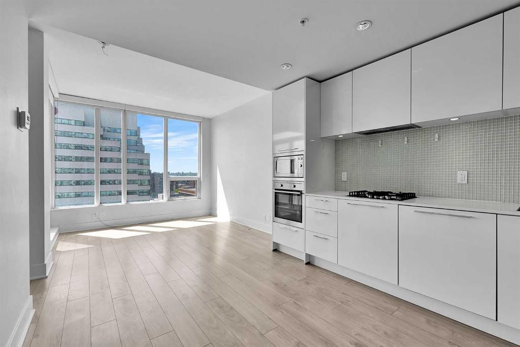 901 10 Avenue SW #1401 photo 4