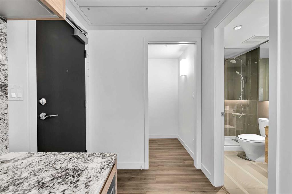 310 12 Avenue SW #603 photo 4