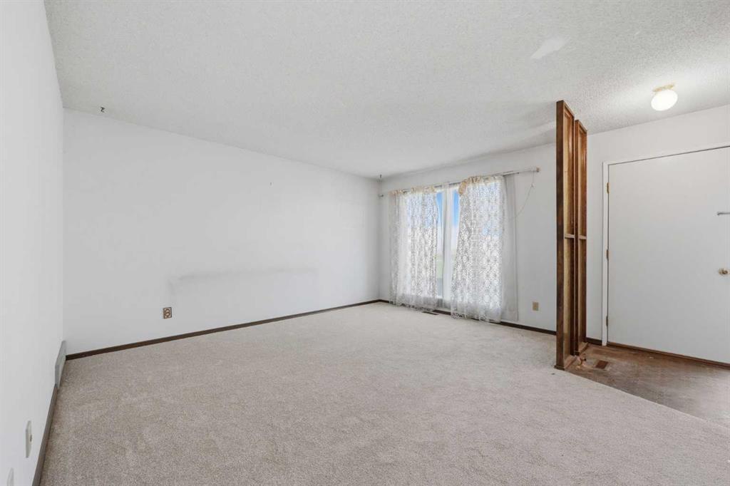 222 Marlborough Way NE photo 5