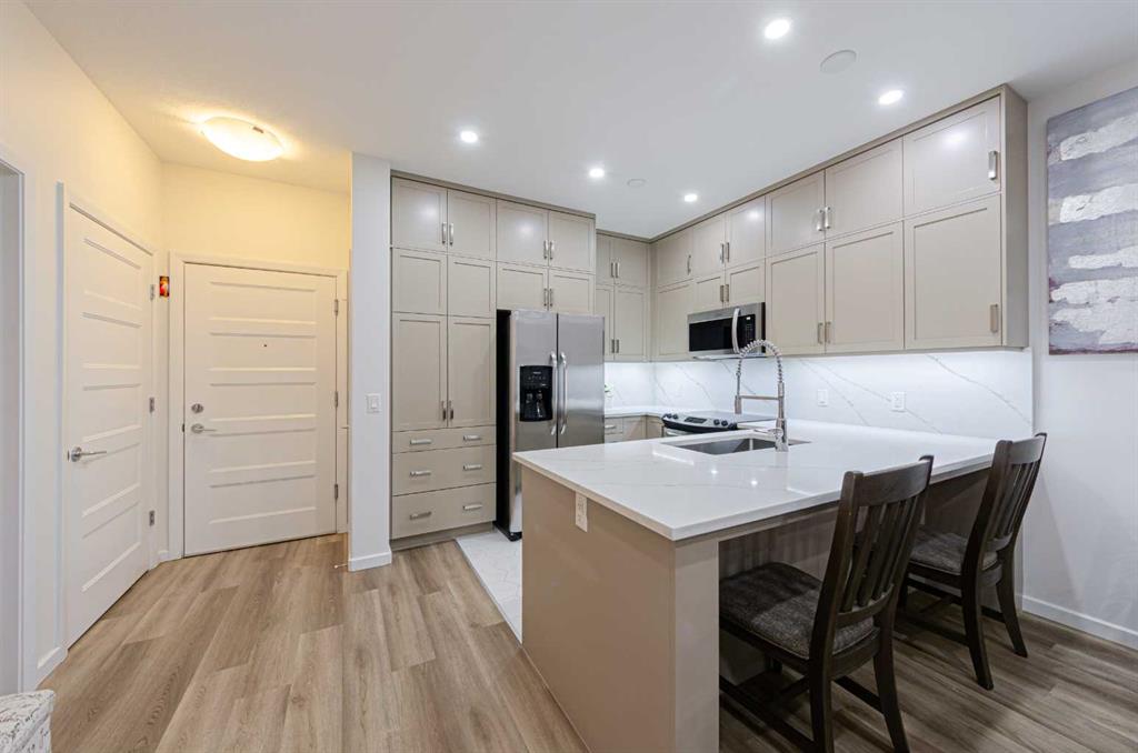 450 Kincora Glen Road NW #3403 photo 4