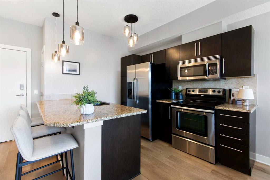 2307 14 Street SW #303 photo 5