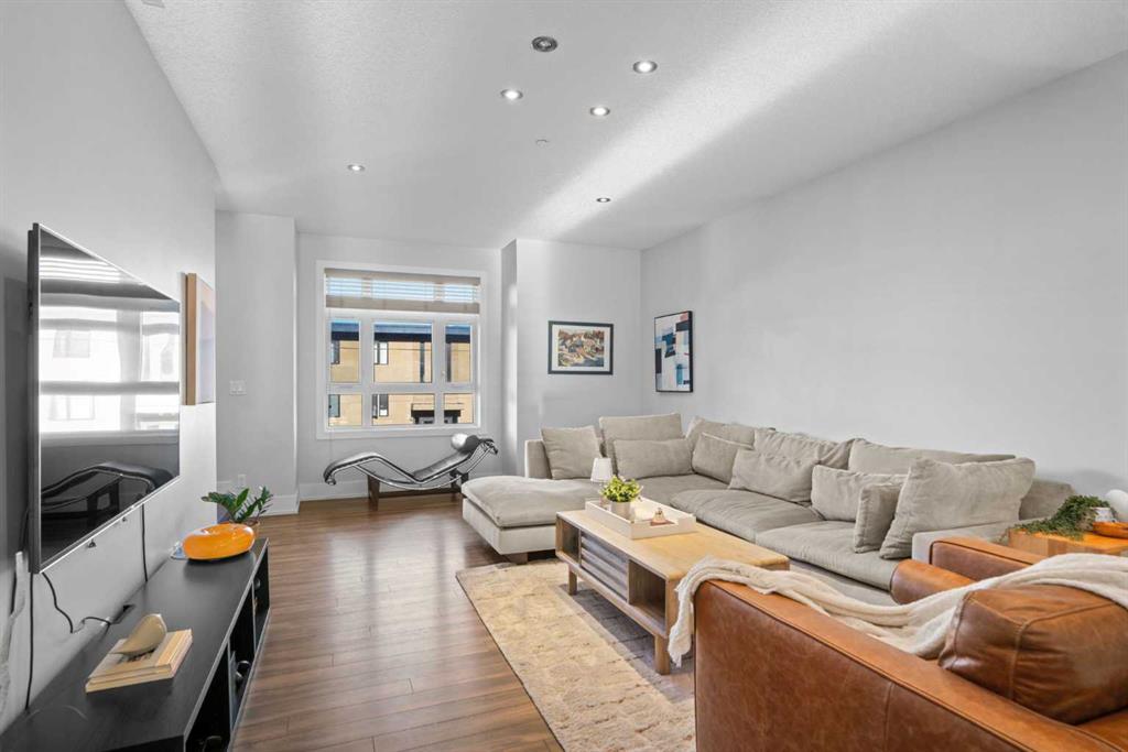 1511 23 Avenue SW photo 2