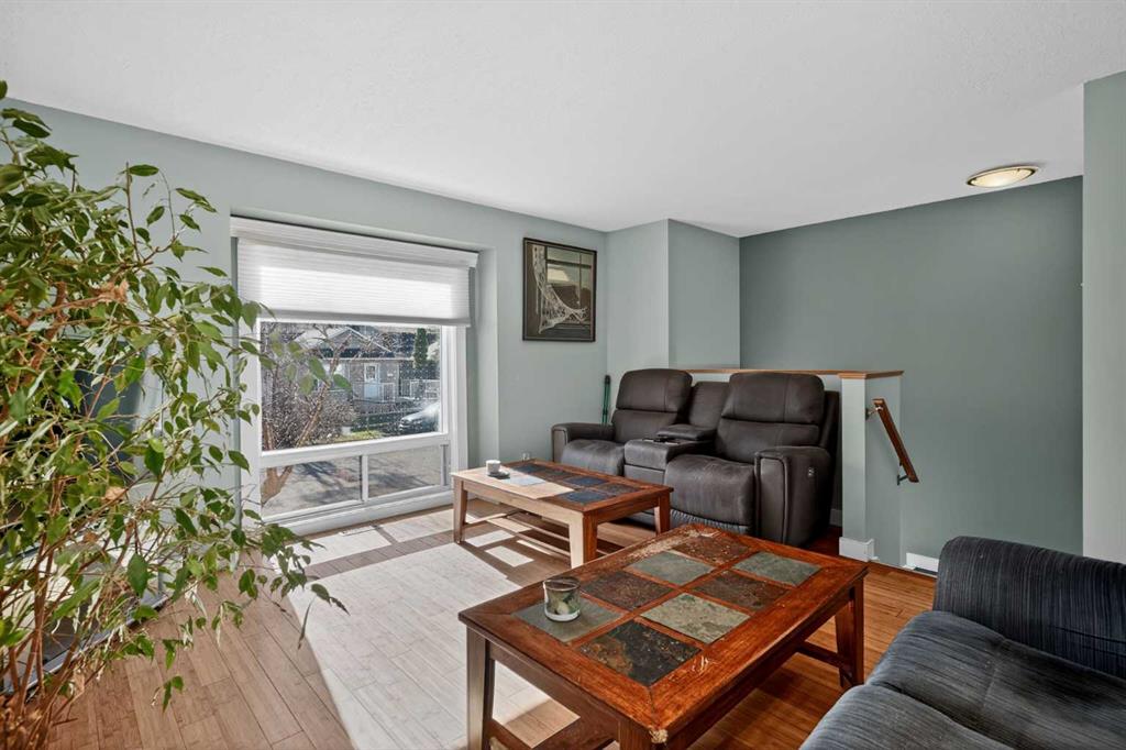 13 Taraglen Road NE photo 5