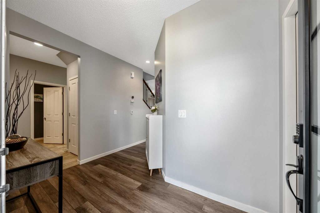 16 Brightoncrest Manor SE photo 2